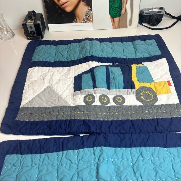 2000s Pottery Barn Kids Construction Truck Quilt Shams |100% CottonBoys Nursery - Picture 4 of 8
